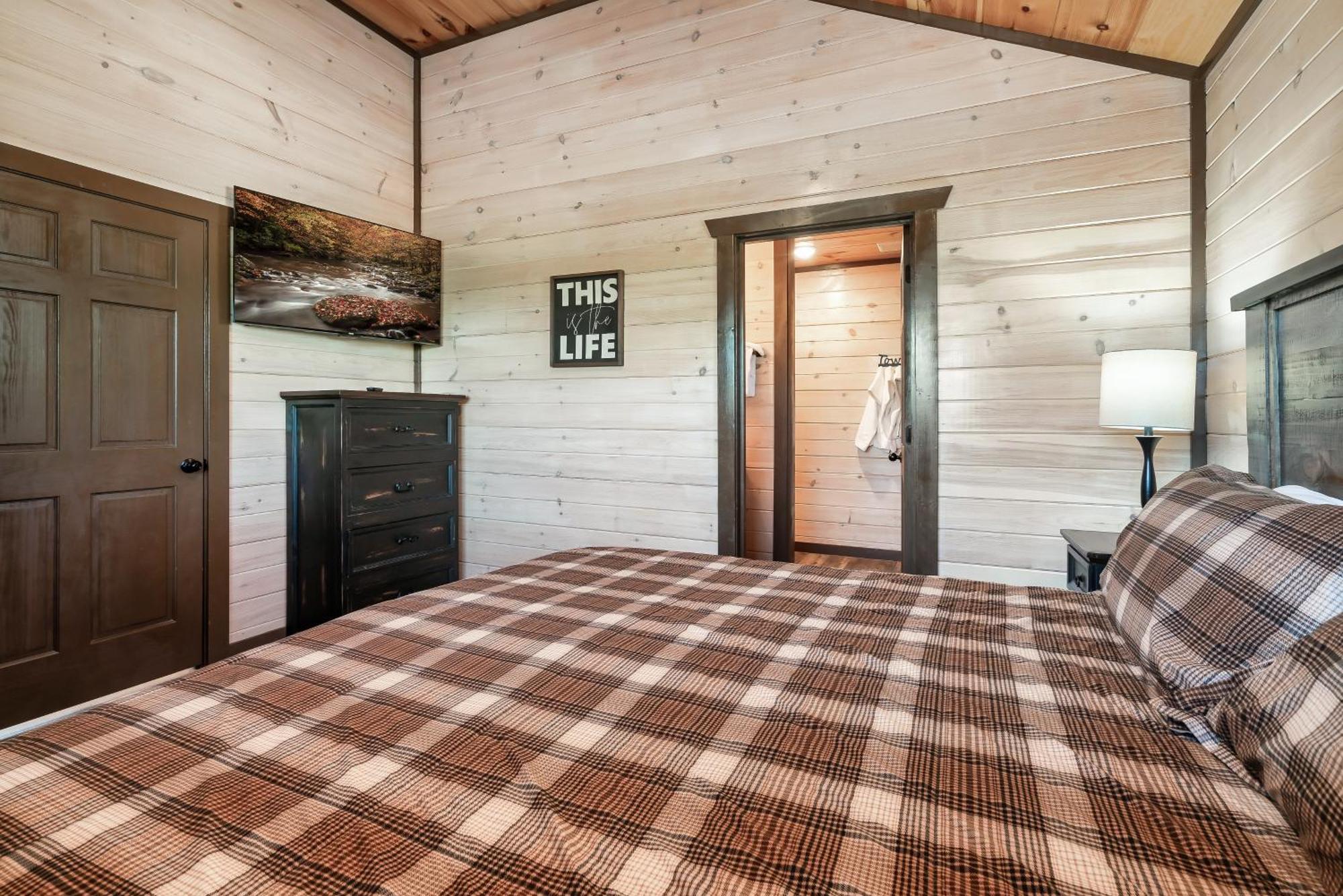 Luxury 3-Br Cabin Minutes From Parkway With Game Room And Hot Tub Pigeon Forge Exterior foto